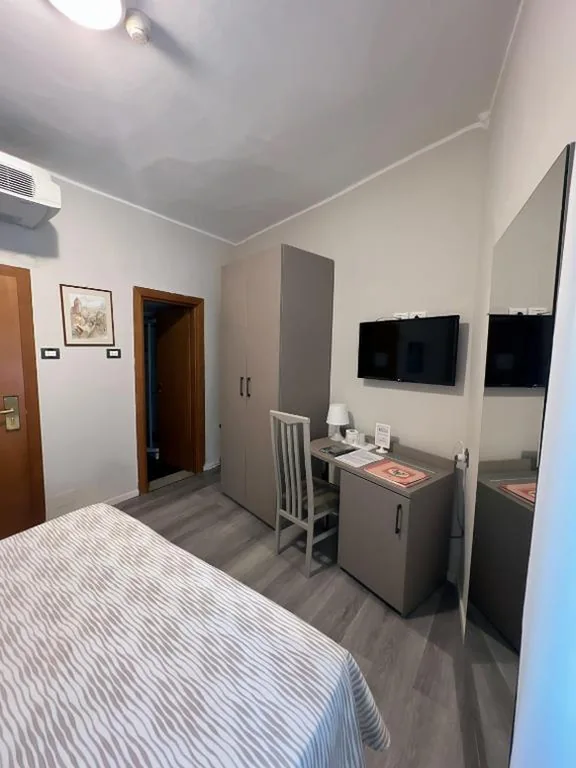 Double Room — Hotel Helvetia