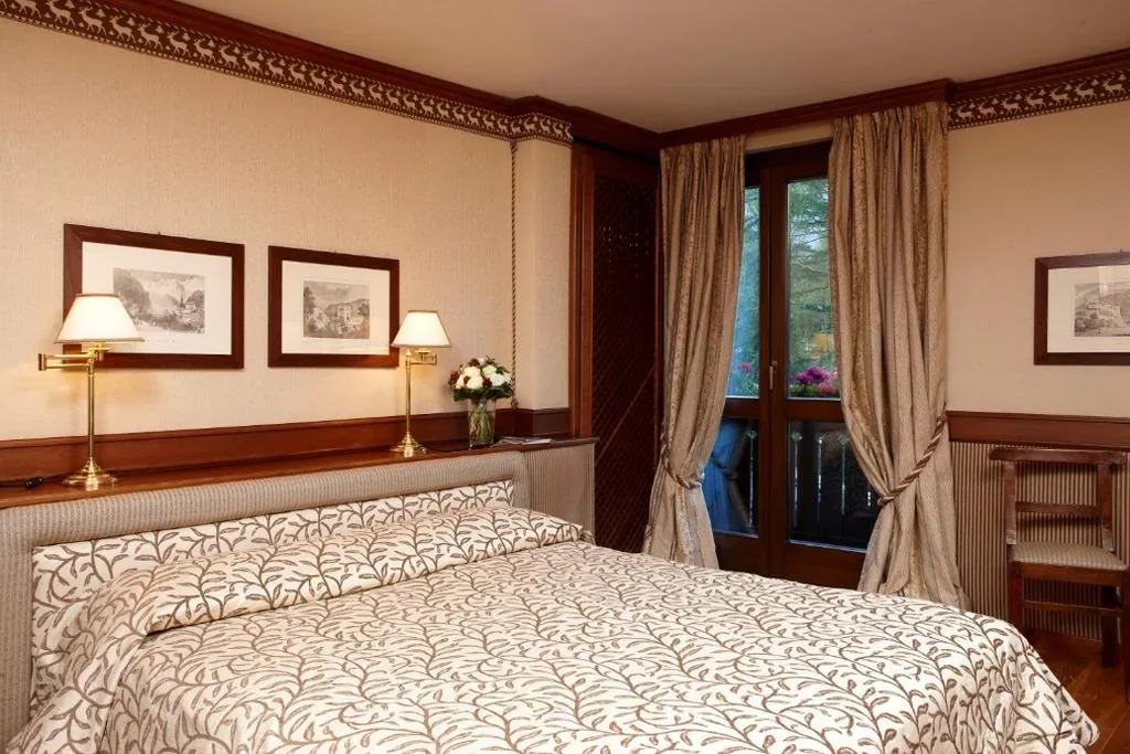 Double Room — Hotel Hermitage Relais & Châteaux