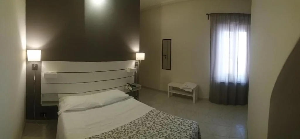 Camera Matrimoniale — HOTEL MALIBU