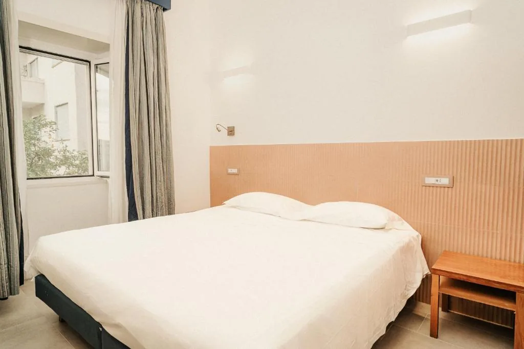 Camera Matrimoniale — Hotel Mediterraneo