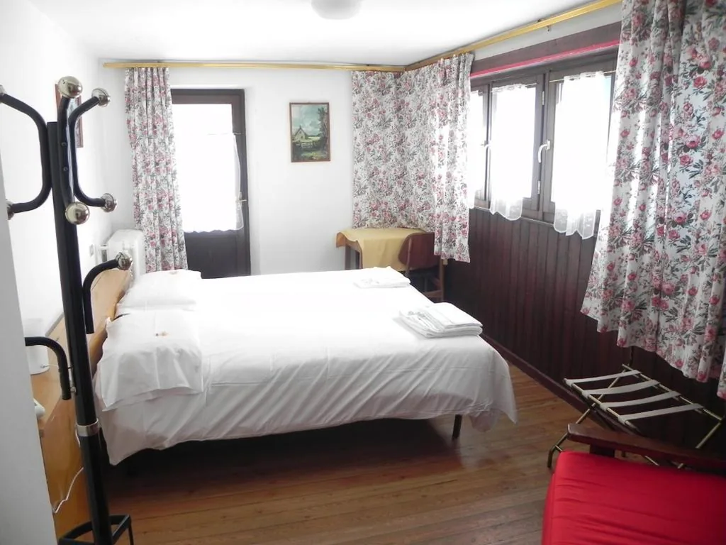 Double Room — Hotel Nuovo Pecetto