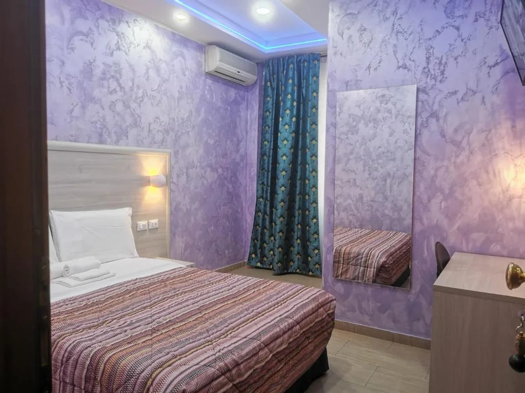 Camera Matrimoniale — Hotel Orchidea