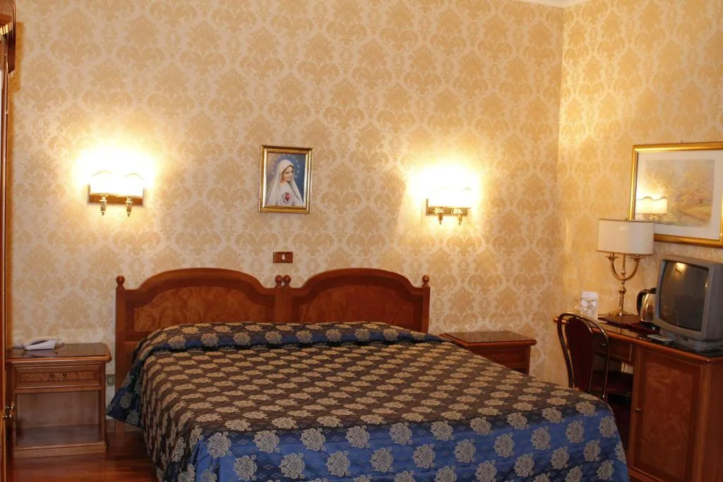 Camera Matrimoniale — Hotel Pace Elvezia