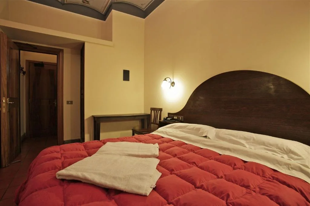 Double Room — Hotel Panda