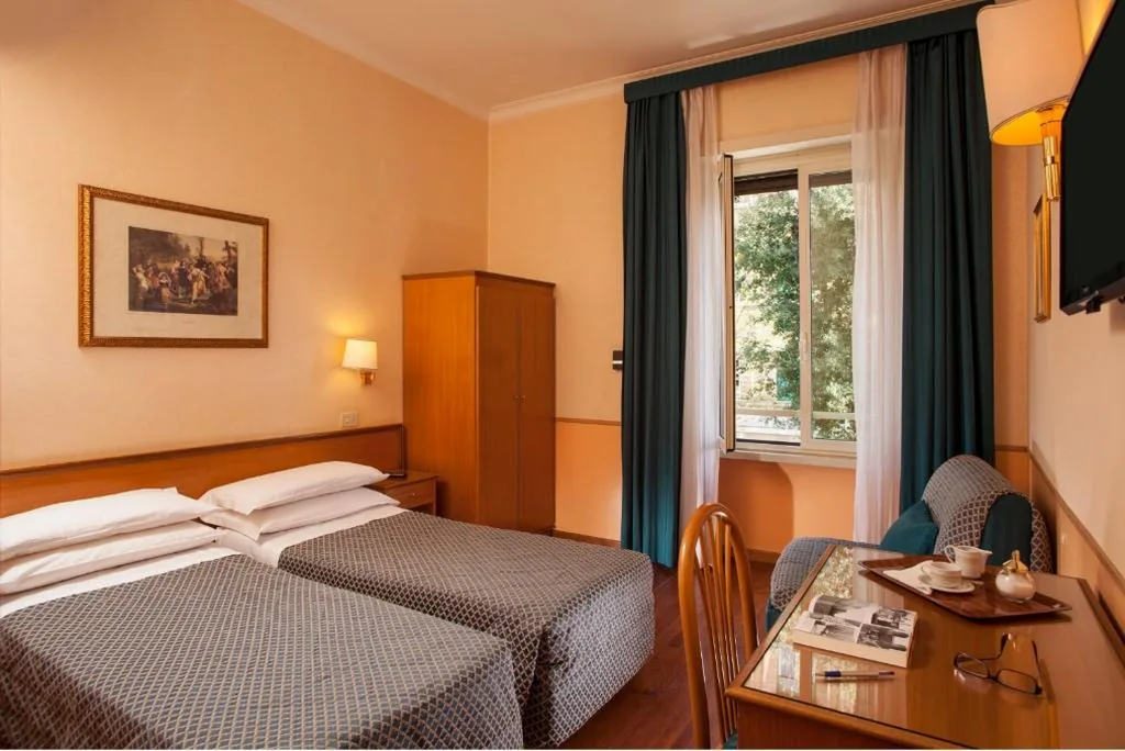 Double Room — Hotel Piemonte