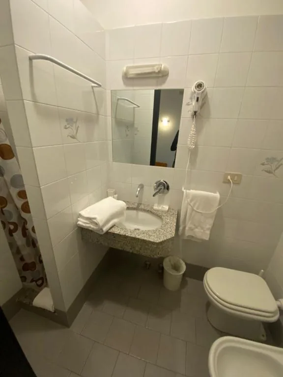 Camera Matrimoniale — Hotel Rosita