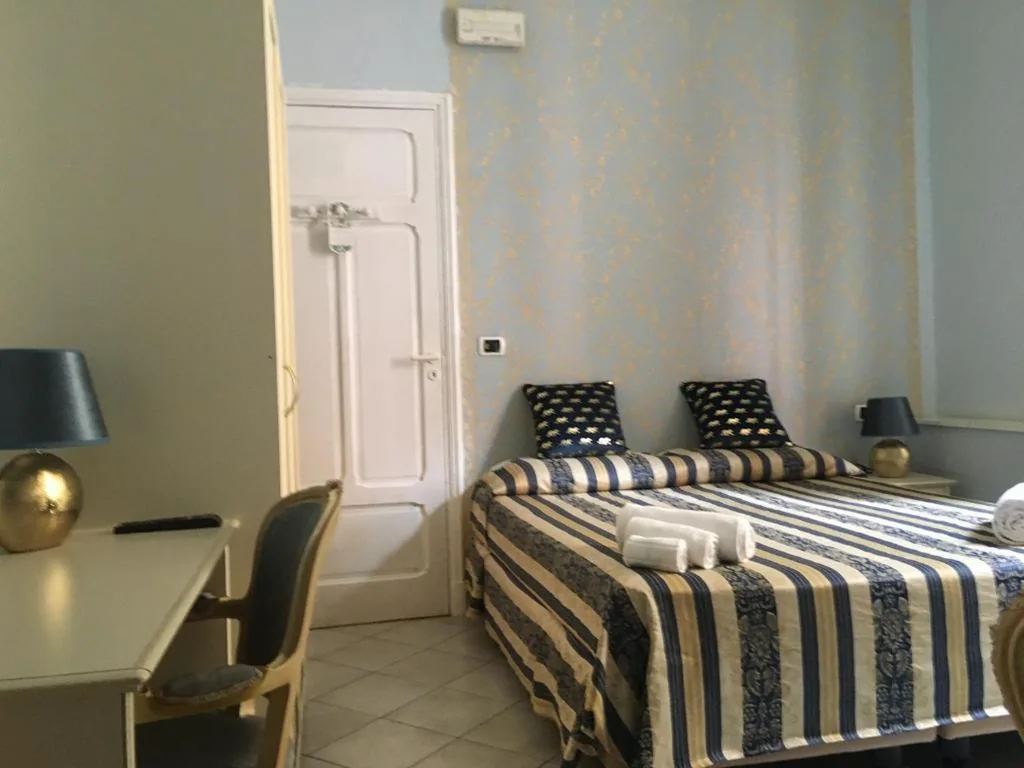 Camera Matrimoniale — Hotel Sanremo