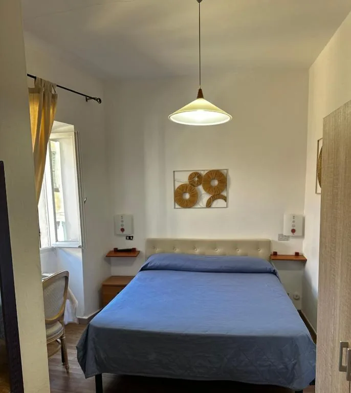 Double Room — Hotel Spagna