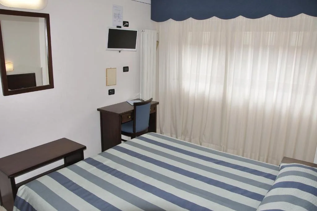 Camera Matrimoniale — Hotel Sud Ovest