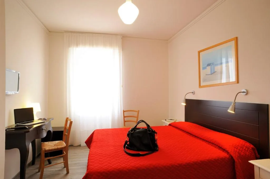 Double Room — Hotel Tirreno