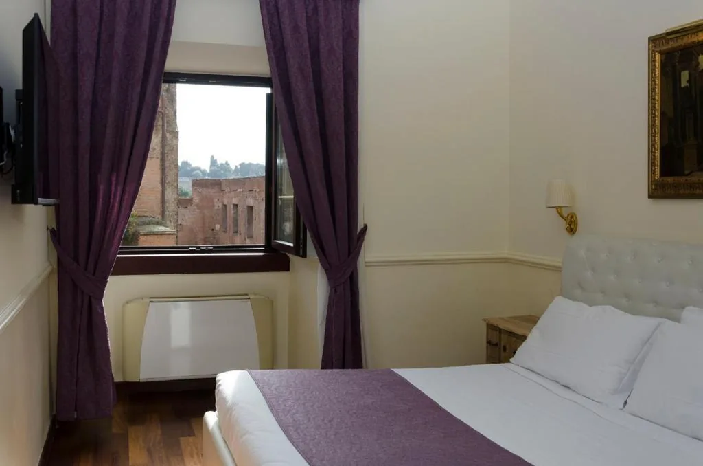 Camera Matrimoniale — Hotel Traiano