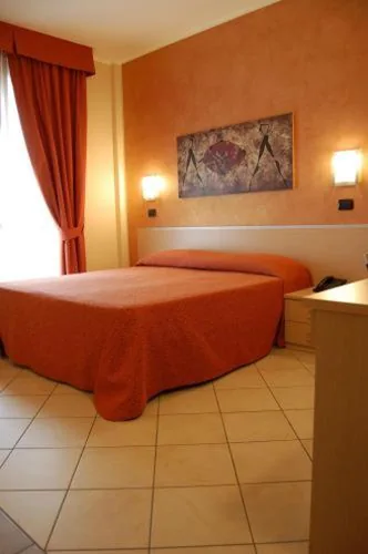 Camera Matrimoniale — Hotel Villa Glicini