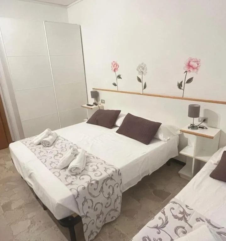 Double Room — Hotel Villa Nicole