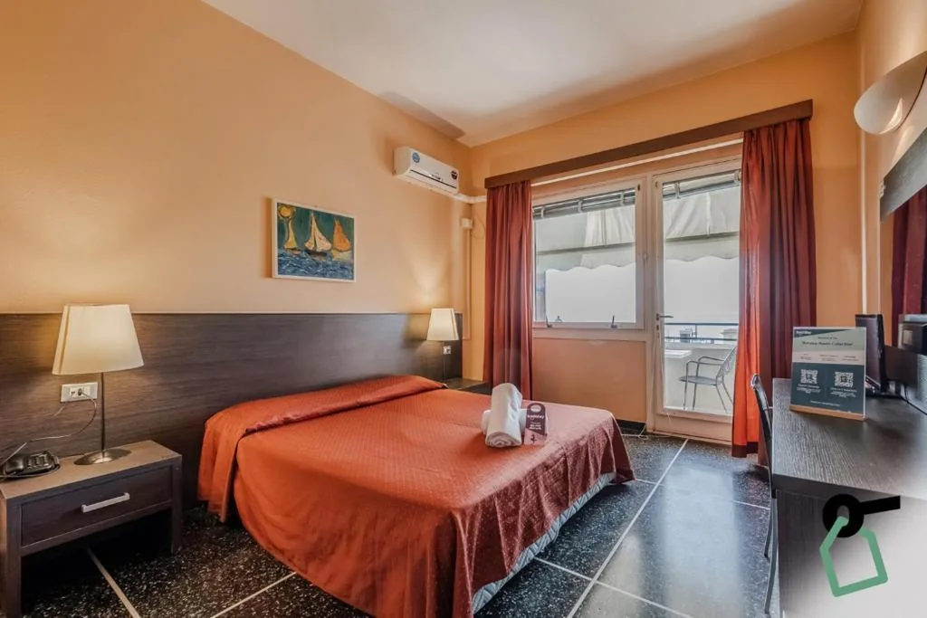 Double Room — HOTIDAY Room Collection – Varazze