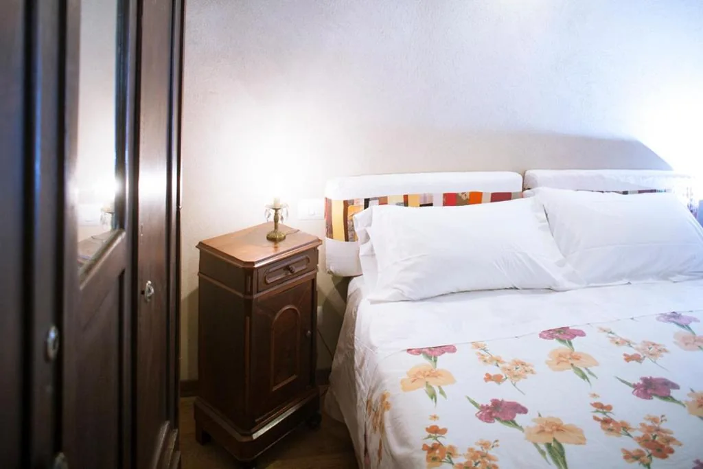 Double Room — I Chimi Locanda di Frassino