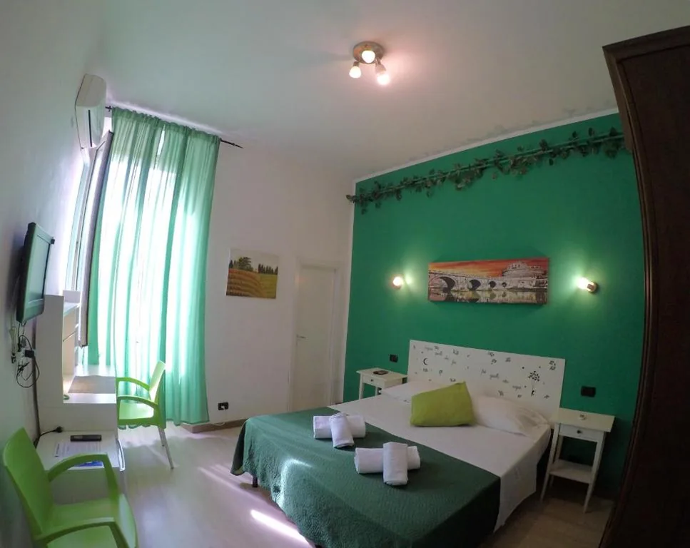 Double Room — Julius Caesar 183