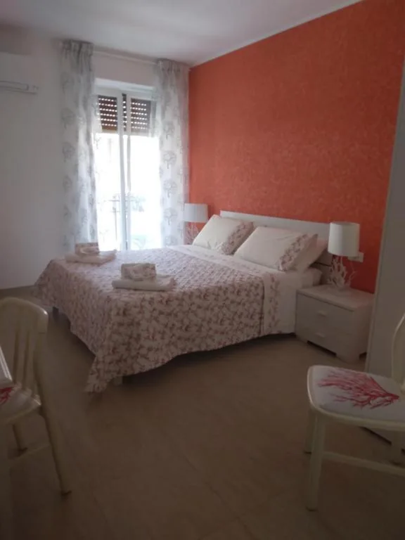 Double Room — L’approdo