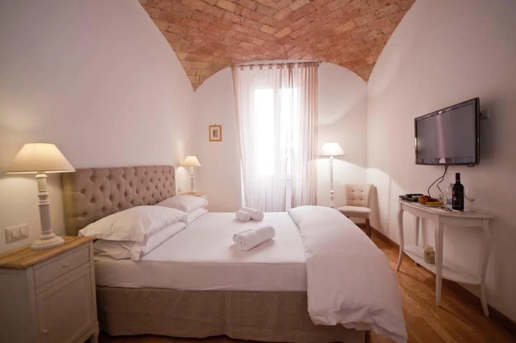 Double Room — La finestra sul Colosseo B&B 1