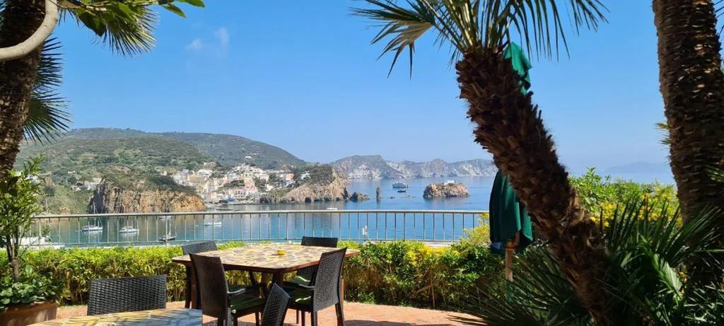 Double Room — La Limonaia a mare