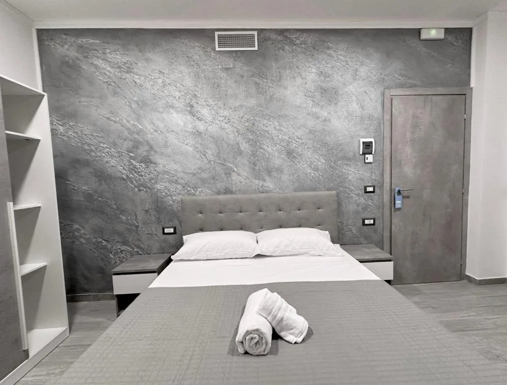 Double Room — Le Meraviglie