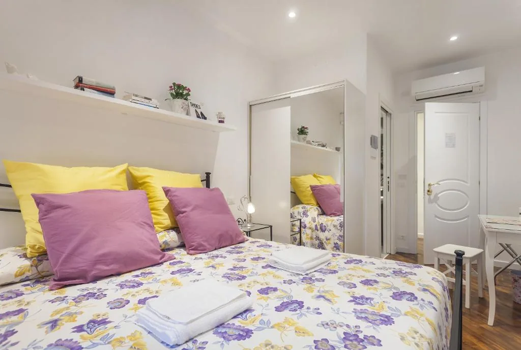 Double Room — Le Scalette Al Vaticano B&B