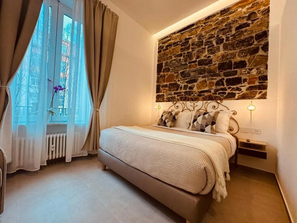 Camera Matrimoniale — Lina Suites & Rooms