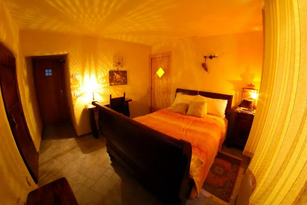Double Room — Maison Du-Noyer Chambres et Tables d’Hotes