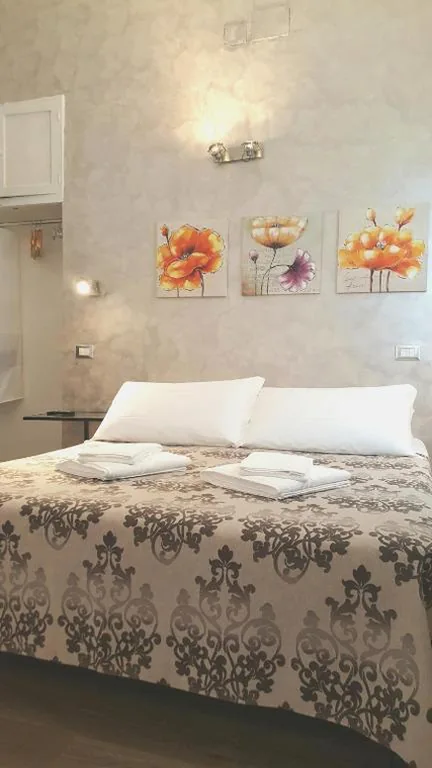 Camera Matrimoniale — Marcelina vaticans rooms