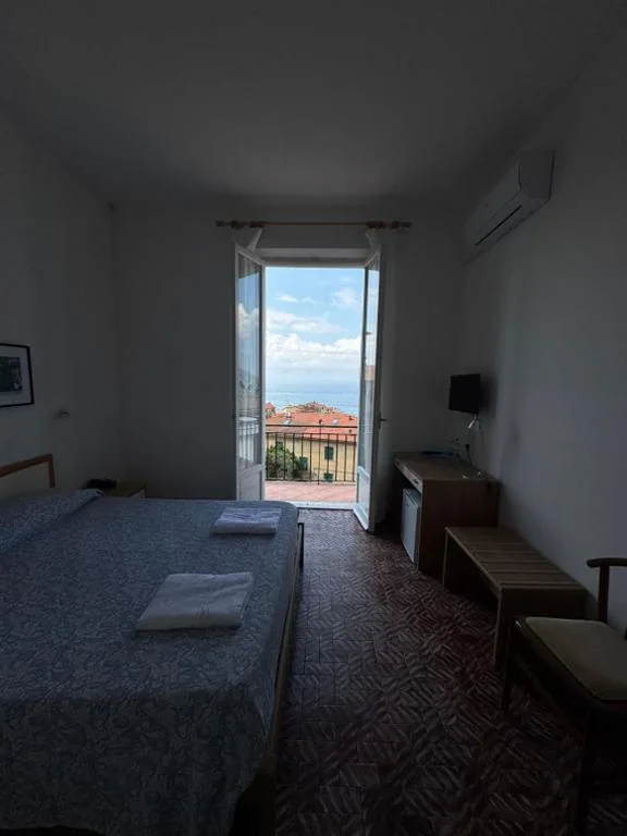 Camera Matrimoniale — Miramaretellaro