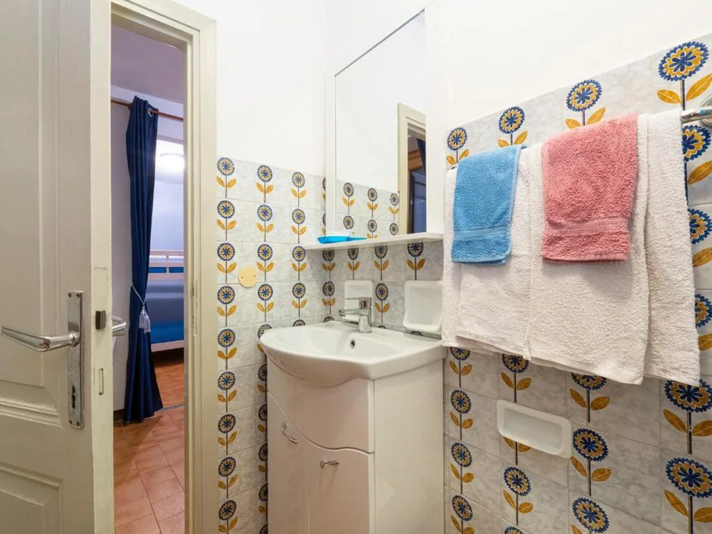Double Room — Mondo D’Oro