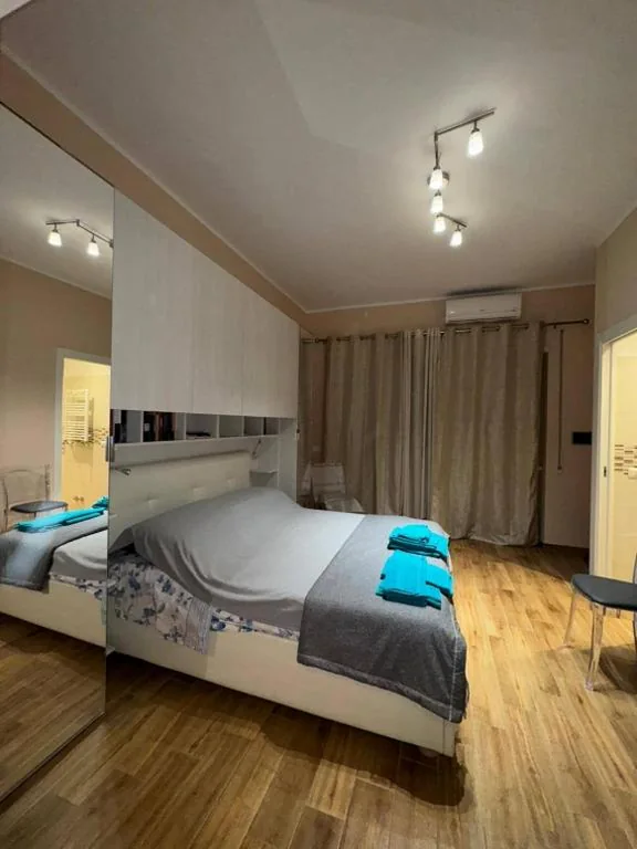 Double Room — Nicoletti