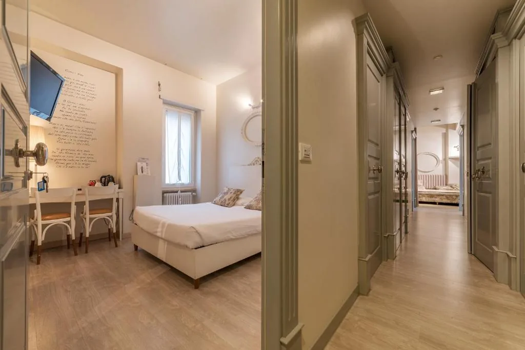 Double Room — Nina Casetta De Trastevere
