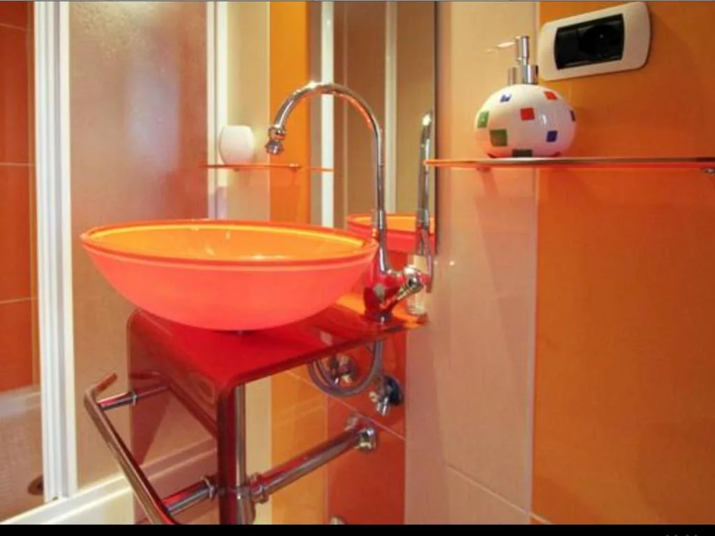 Double Room — Number60