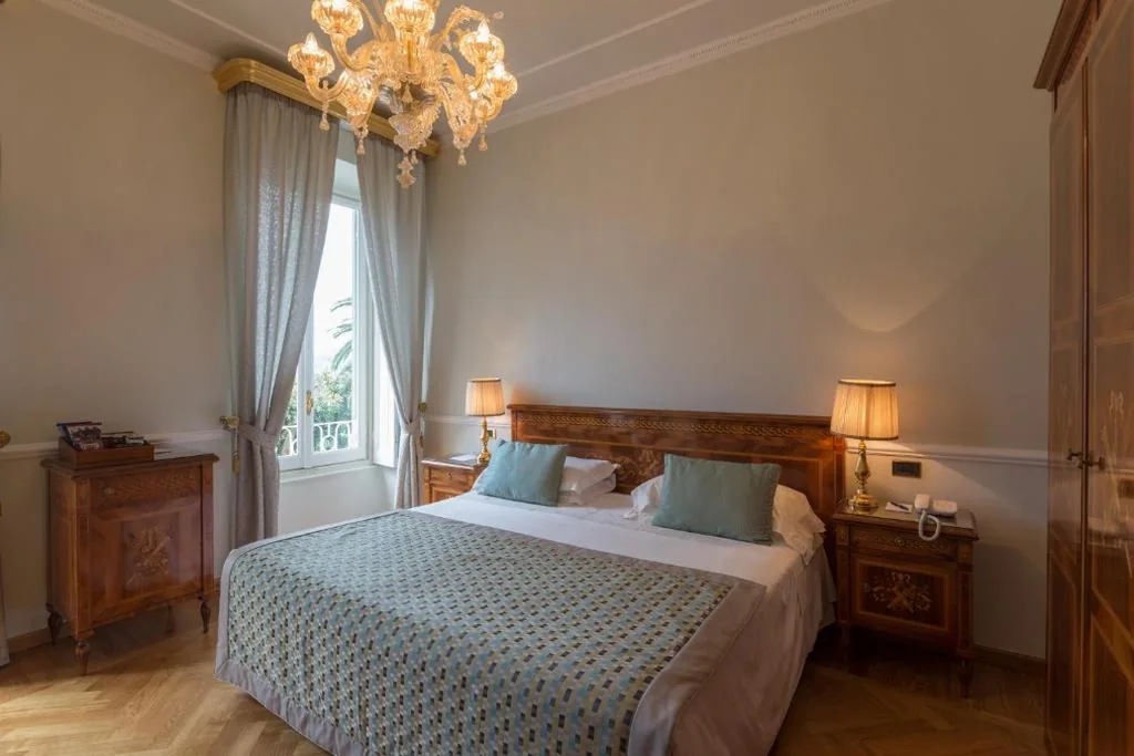 Camera Matrimoniale o Doppia con Letti Singoli con Vista Mare e Balcone — Imperiale Palace Hotel