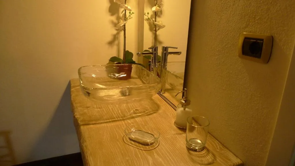 Camera Matrimoniale o Doppia con Letti Singoli con Letto Supplementare (3 Adulti) — Le Ninfee