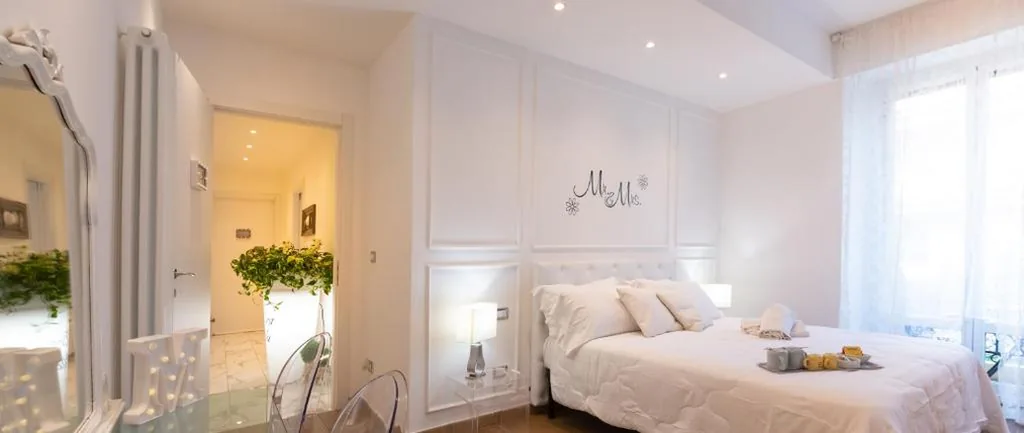 Camera Matrimoniale — ORA BLU Guest house