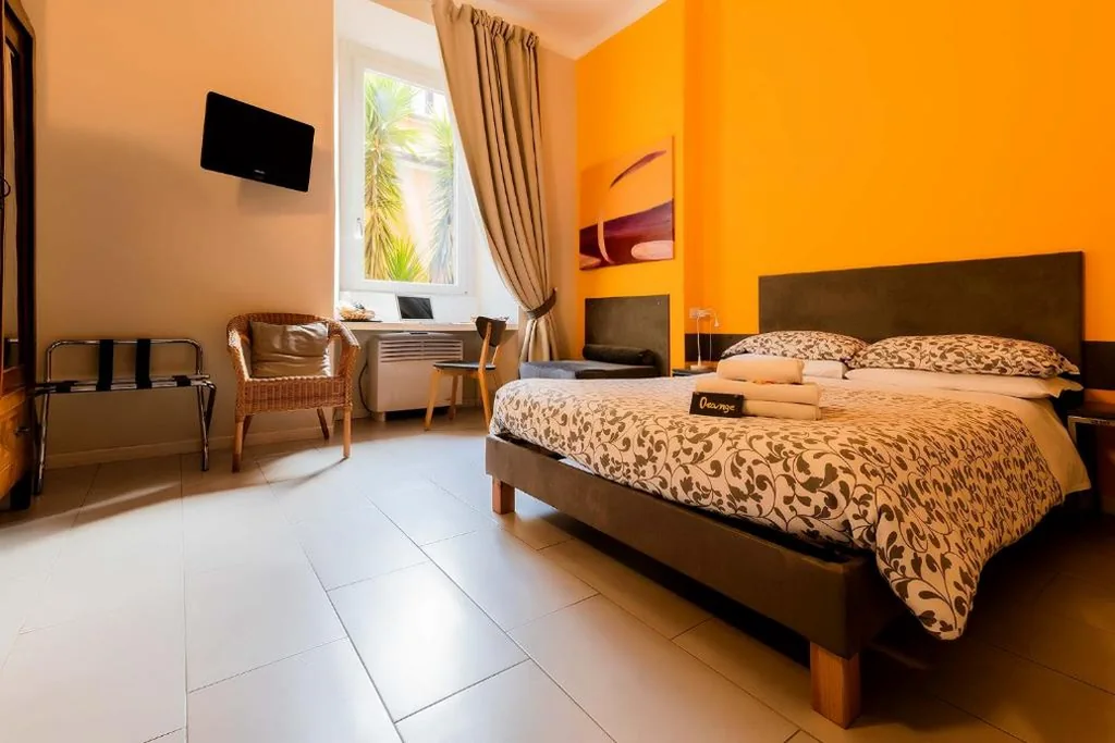 Double Room — Paola Guest House