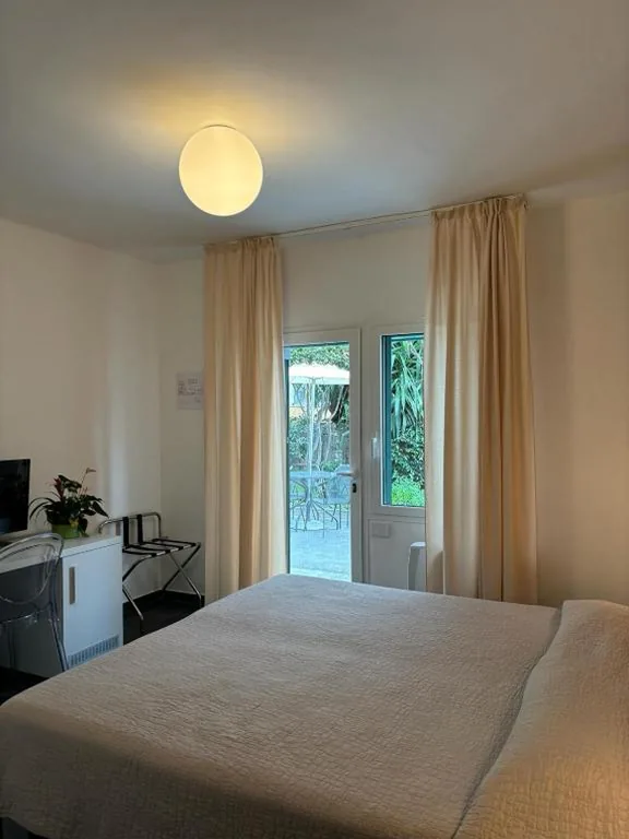 Ground Floor Double Room — Hotel Delle Rose