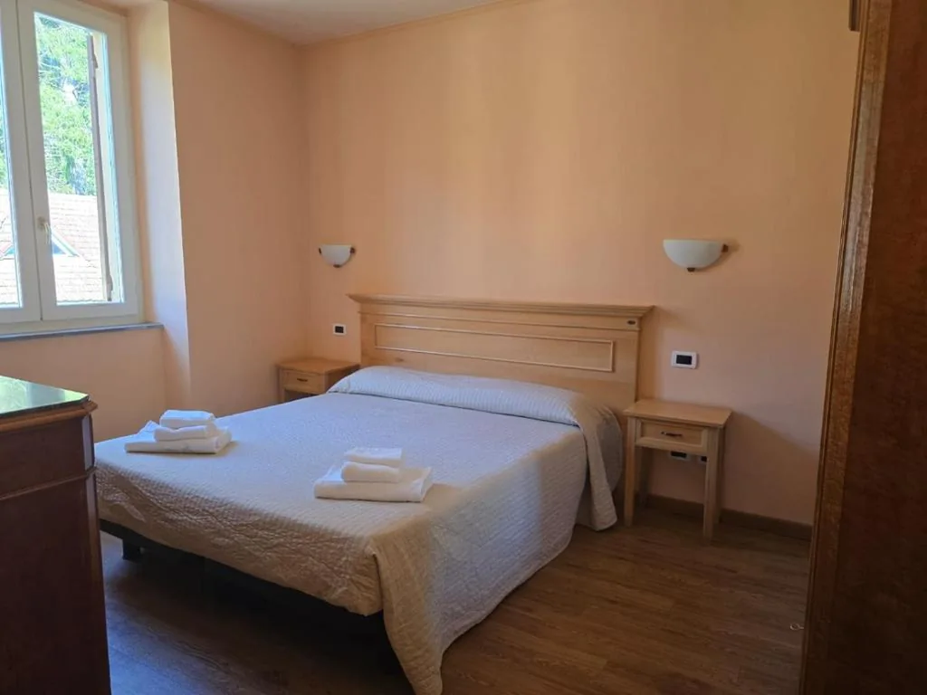 Camera Matrimoniale Piccola — Albergo Minetto