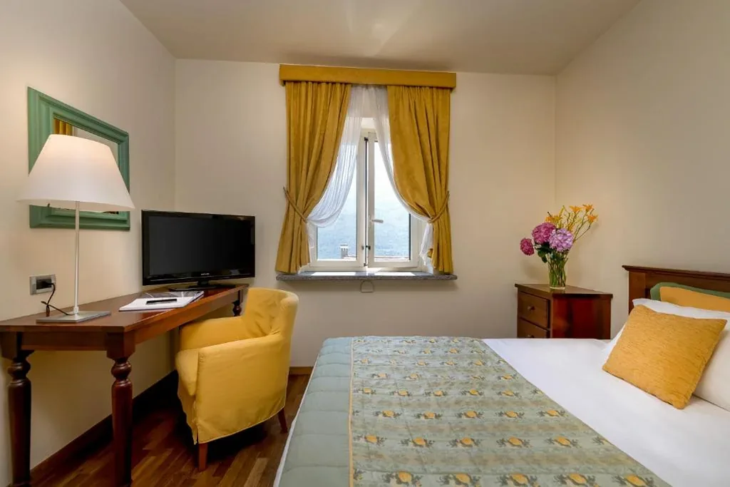 Camera Matrimoniale Piccola — Bijou Hotel