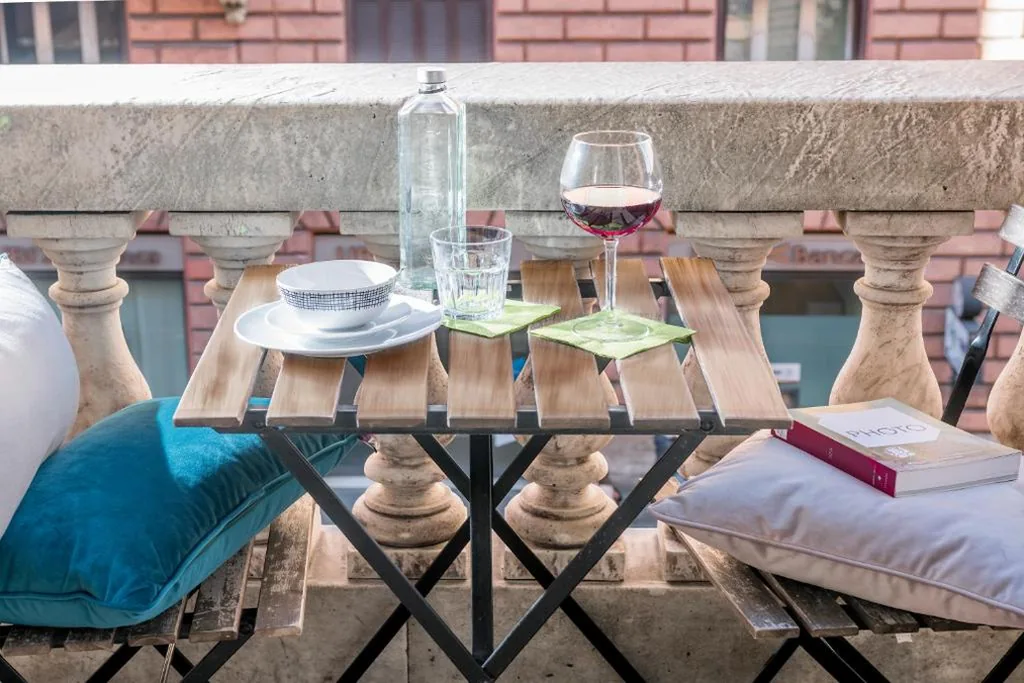 Camera Matrimoniale Piccola con Balcone — Boutique Hotel Atelier ‘800