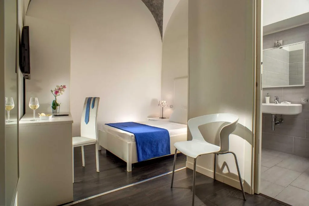 Small Double Room — Domus Liberius – Rome