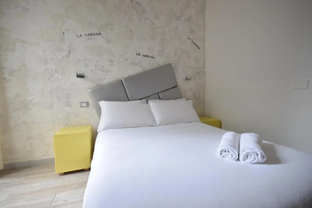 Small Double Room — EverRoma guesthouse