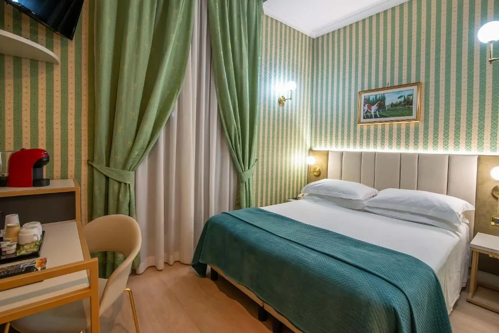 Camera Matrimoniale Piccola — Gambrinus Hotel