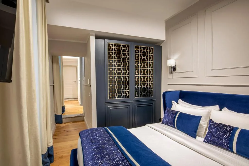 Small Double Room — Garden Palace