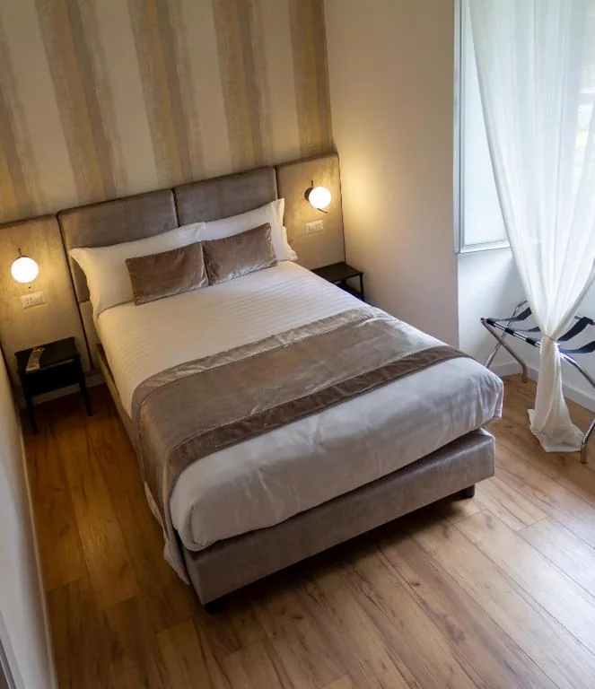 Camera Matrimoniale Piccola — Home at Rome St. Peter Guest House