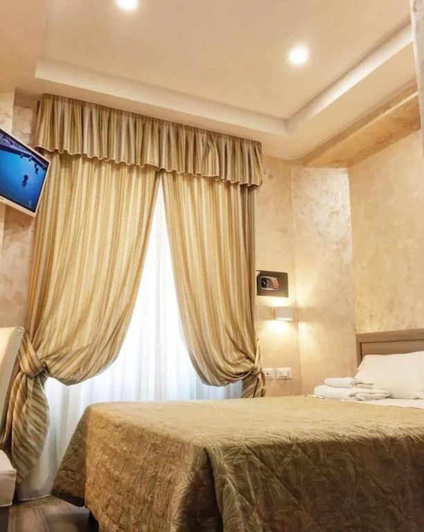 Camera Matrimoniale Piccola — Hotel Orchidea