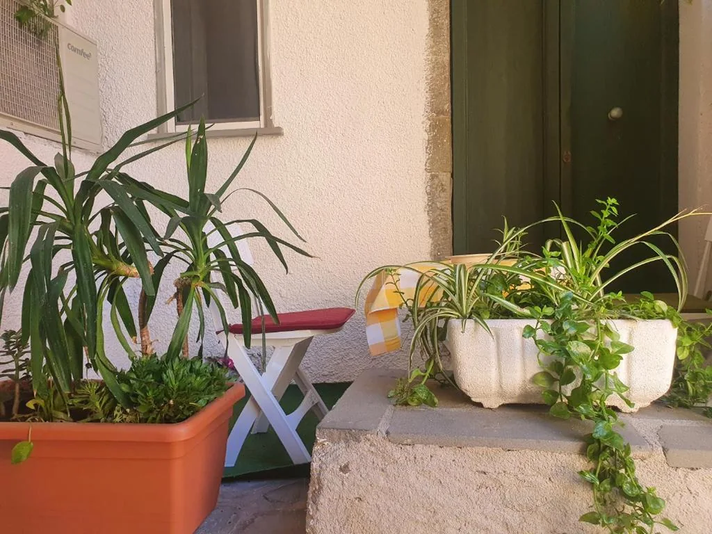 Small Double Room — Locanda Dalla Compagnia