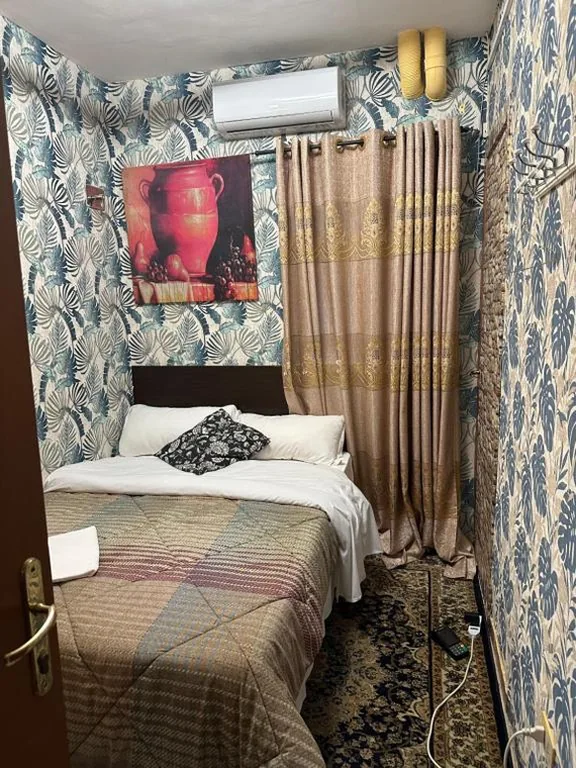 Small Double Room — Magenta Roma house