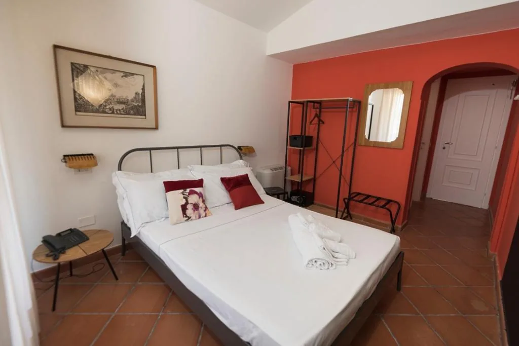 Small Double Room — Mami Sabaudia Hotel